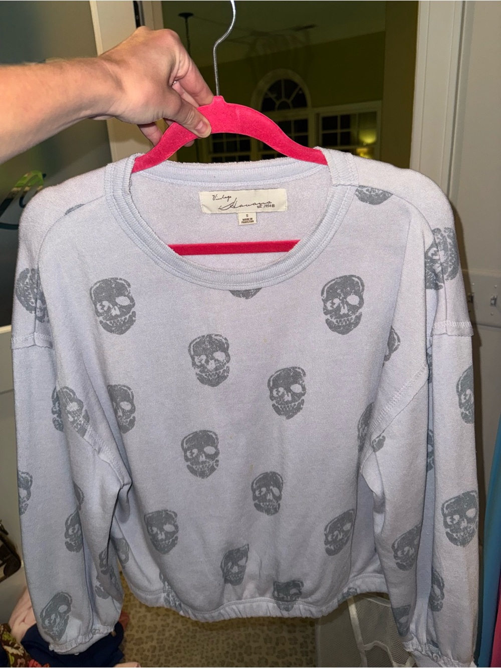 Vintage Havana Light Gray Skull Print Pullover Sweatshirt